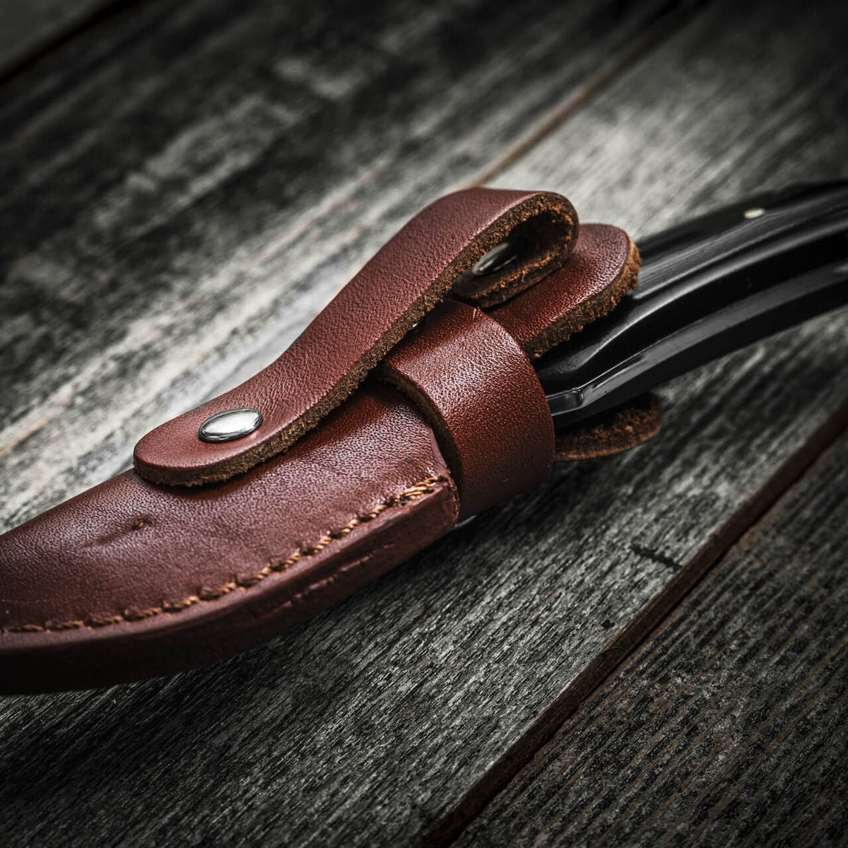 Short Damascus Fixed-Blade Knife