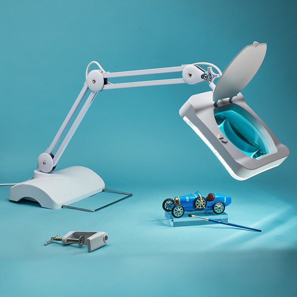 Pro Quality Magnifying Desk Lamp